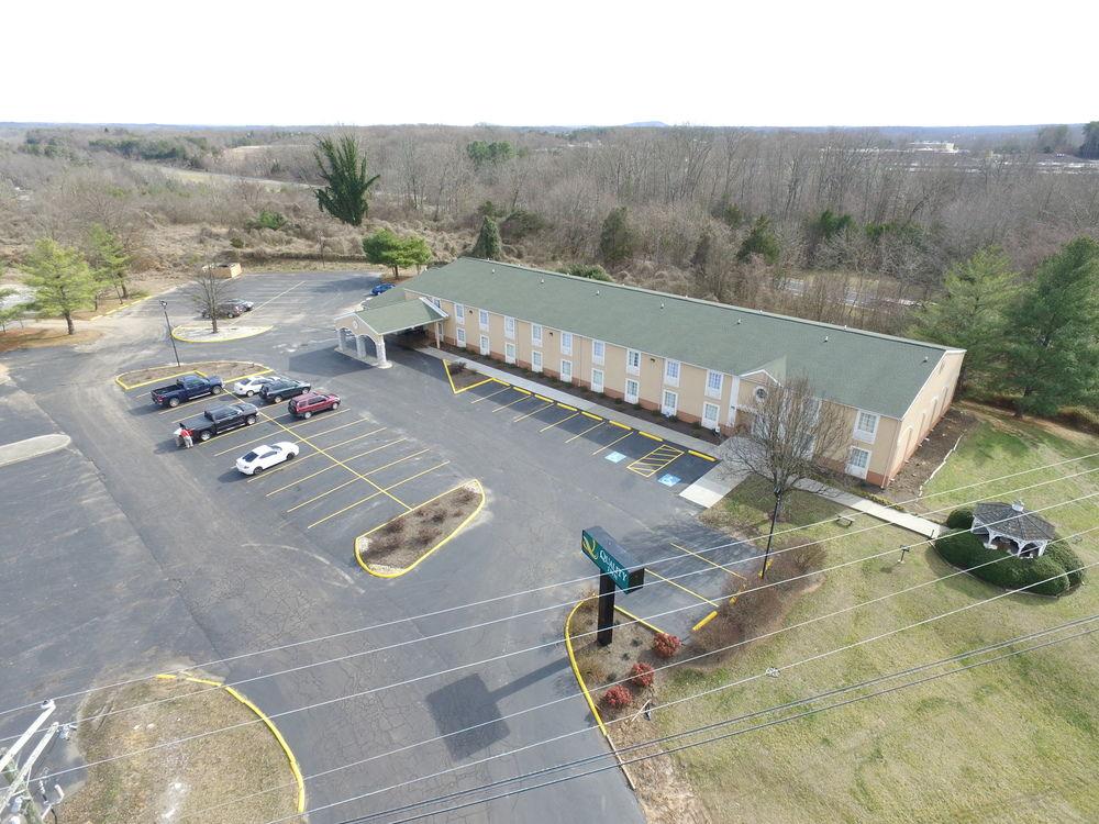 Quality Inn University Area Farmville Buitenkant foto
