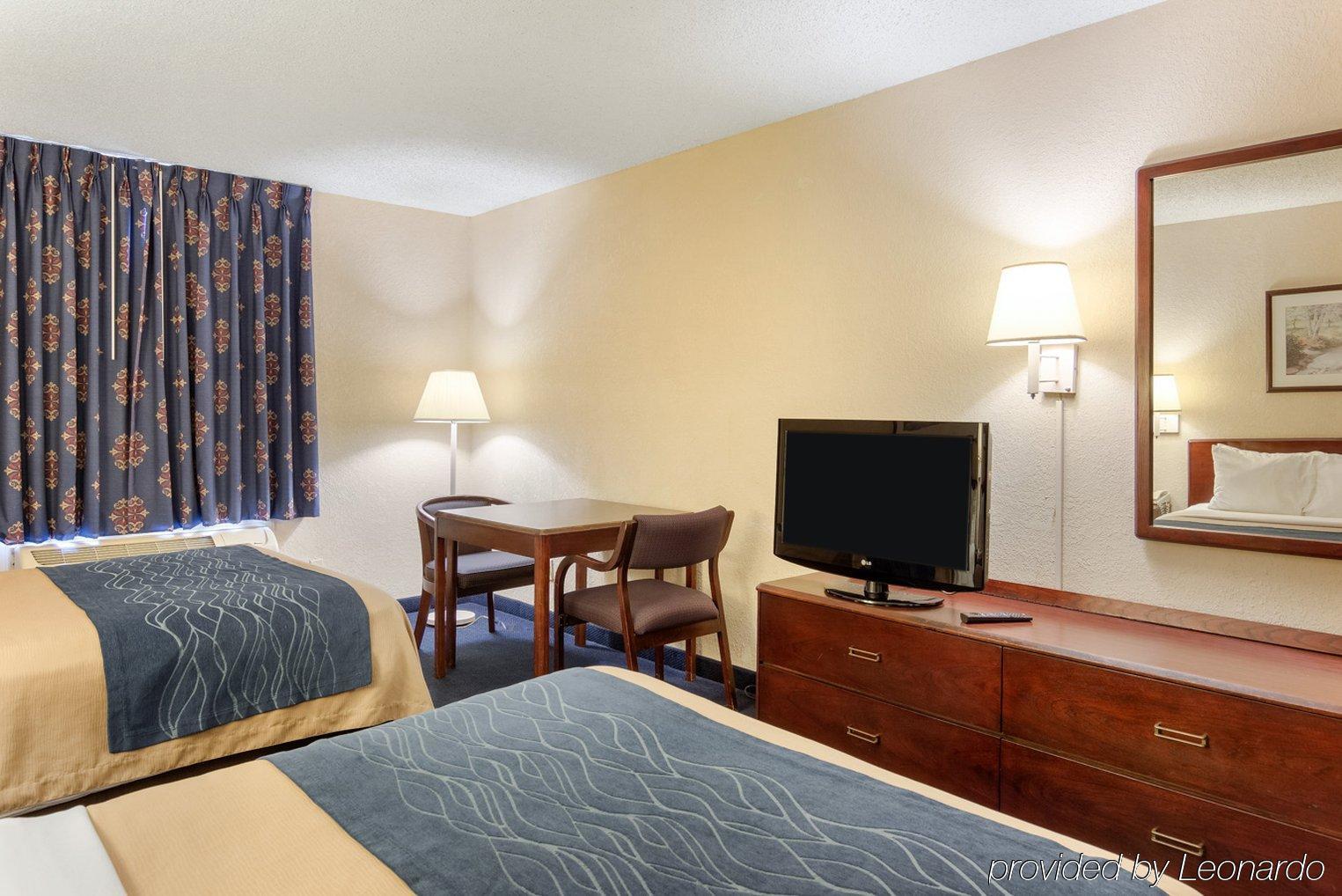 Quality Inn University Area Farmville Buitenkant foto