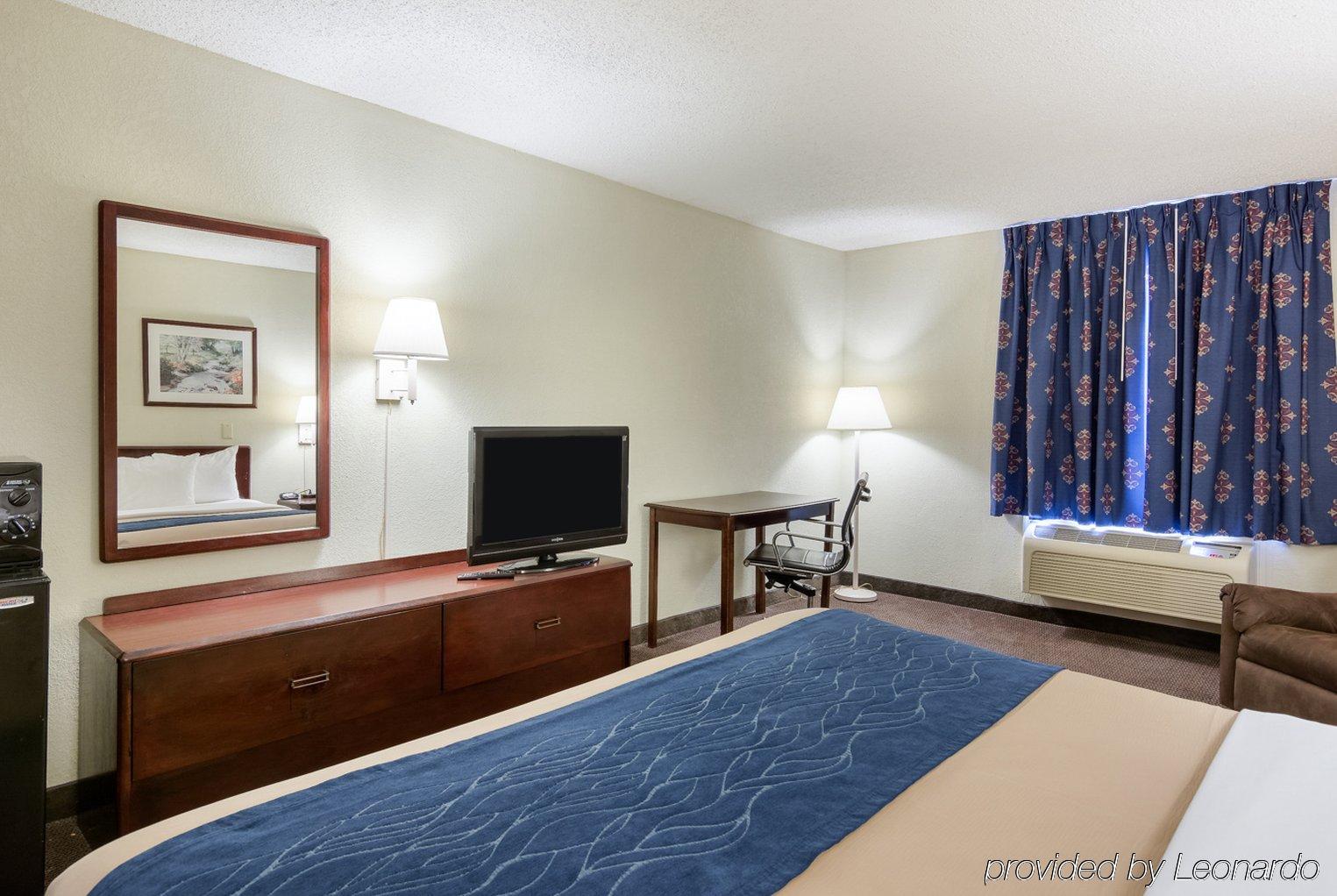 Quality Inn University Area Farmville Buitenkant foto